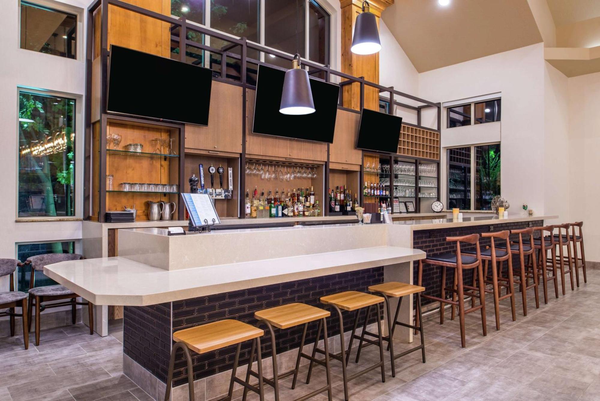 Hilton Garden Inn Bend Kültér fotó